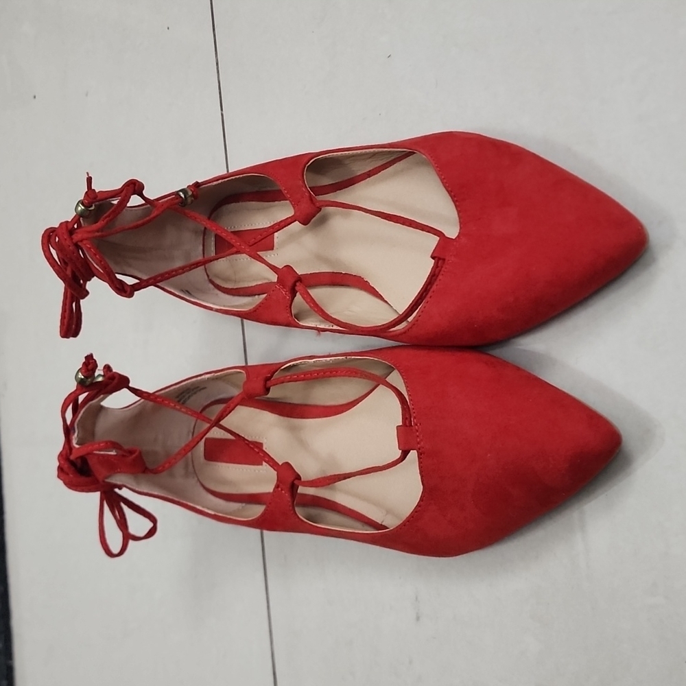 Forever 21 Lace up Flats size 6.5